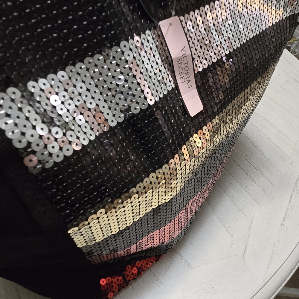 Victoria's Secret NWT XL Sequin Tote Bag - Black, Gold, Pink, Red - Picture 8 of 11